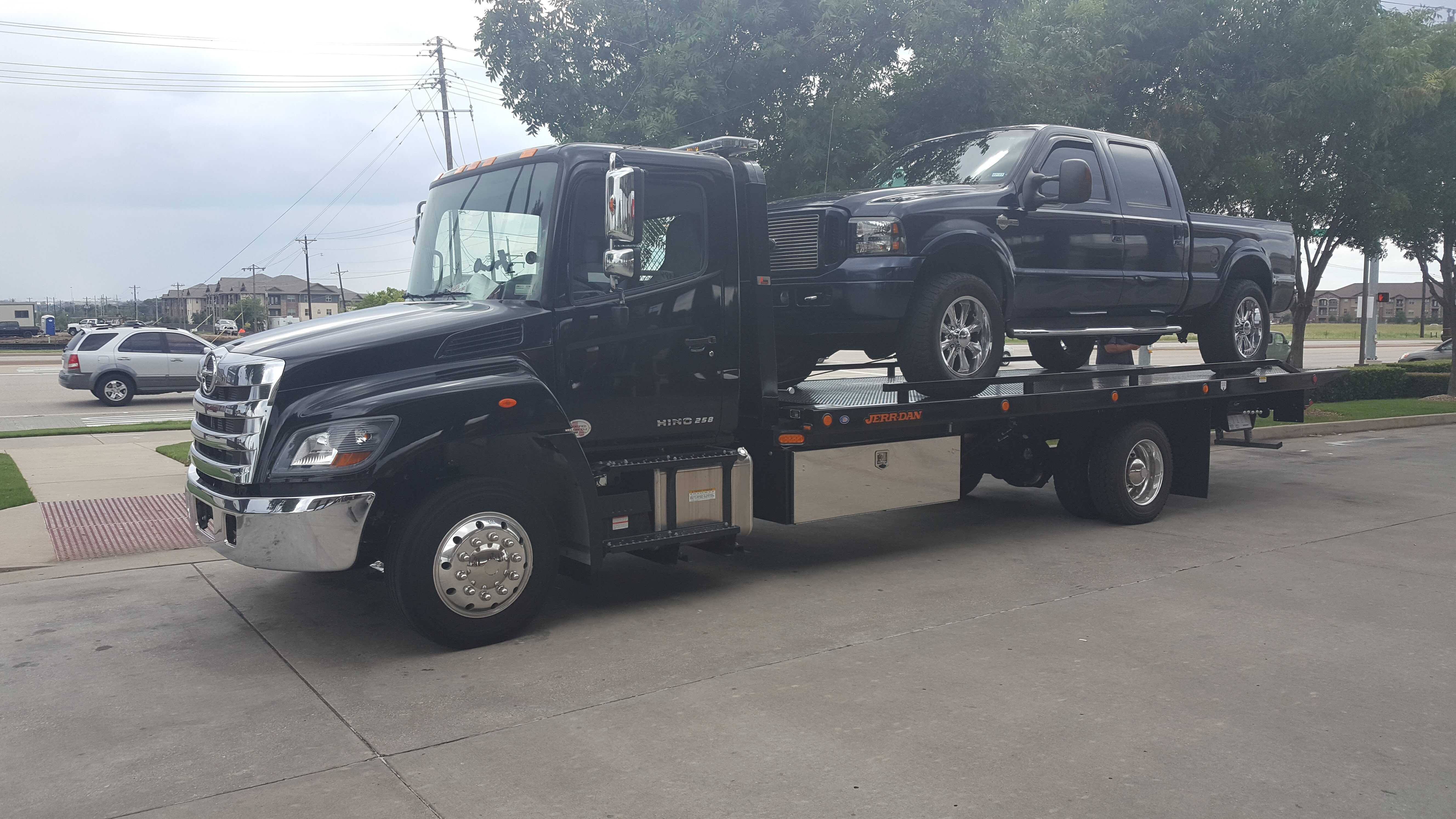 Tow truck In Frisco